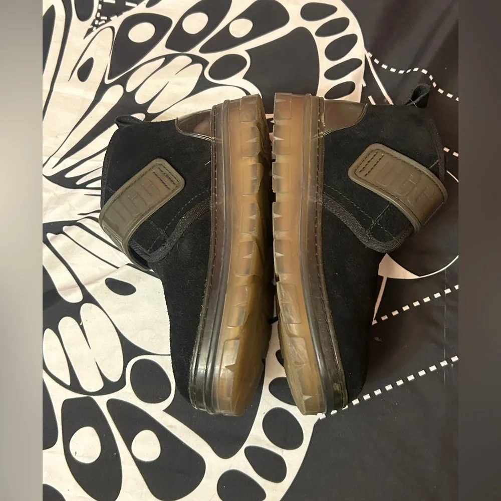 UGG NEUMEL CLEAR PLATFORM ANKLE BOOTS -BLACK SUEDE -WOMEN’S Size 6 NWOT